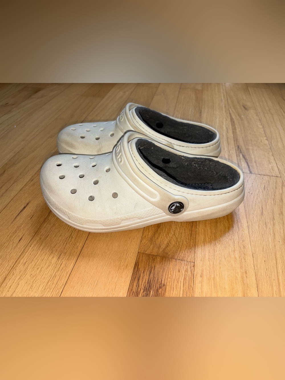 CROCS White Clog with Gray Fuzzy Lining